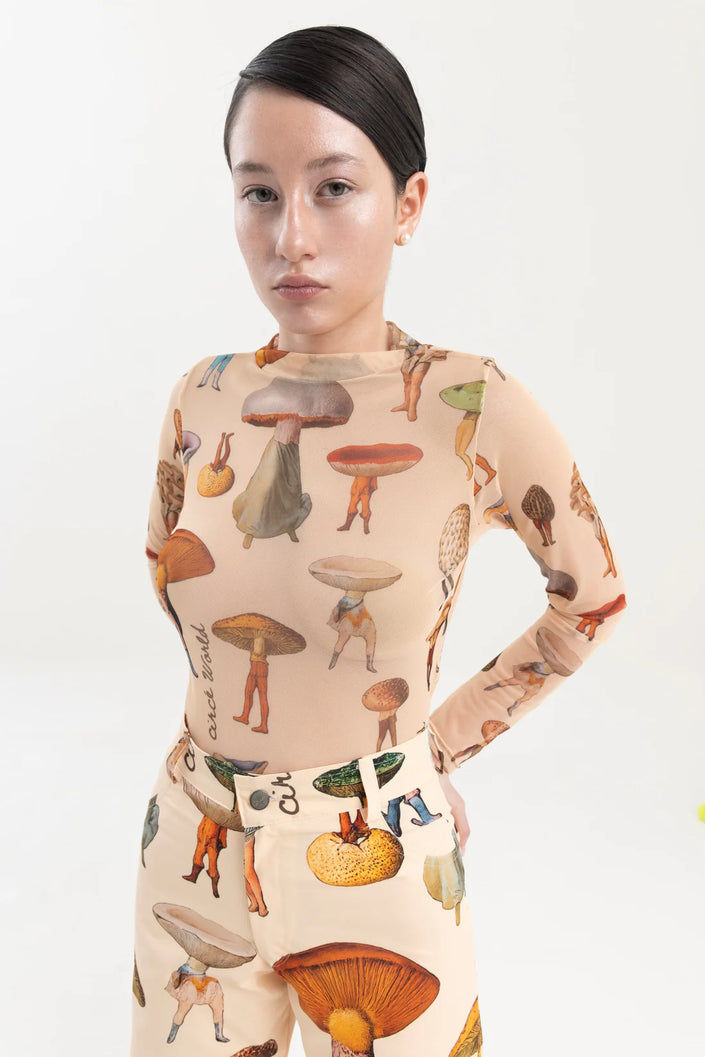 <strong>CIRCÉ</STRONG><BR>Mýkitas Top