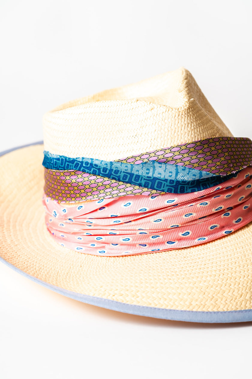 Sombrero Tejido a Mano con Fibras Naturales