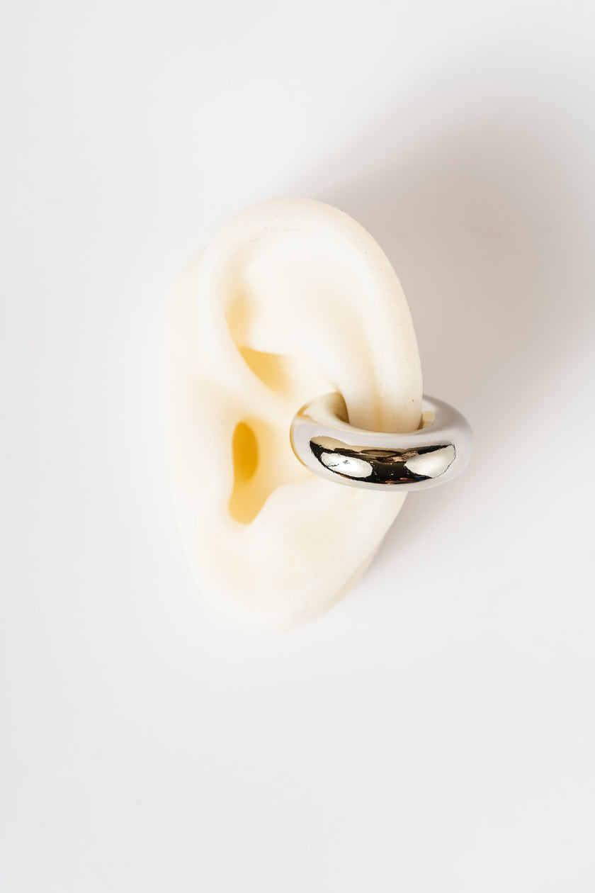 AA Stacy Liso Ear Cuff