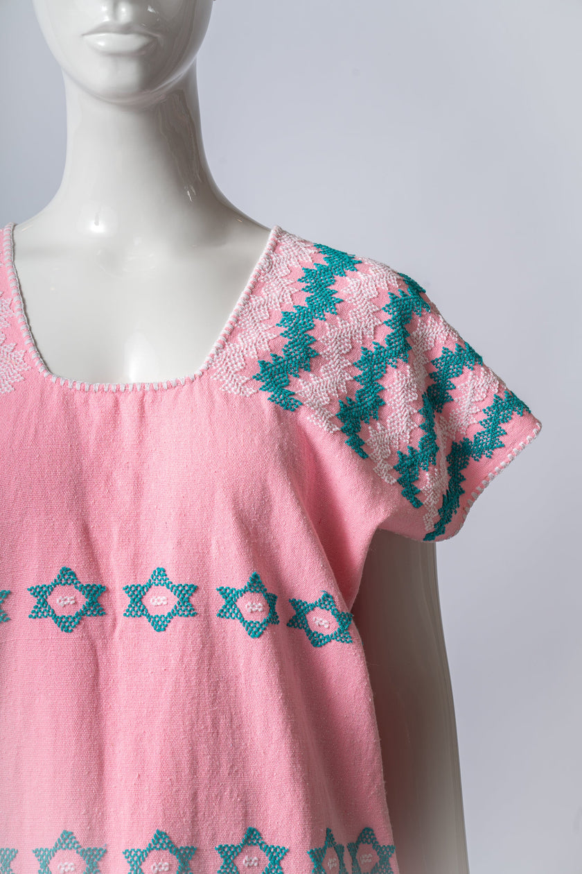 Vestido Oaxaca Rosa con Acentos Turquesas
