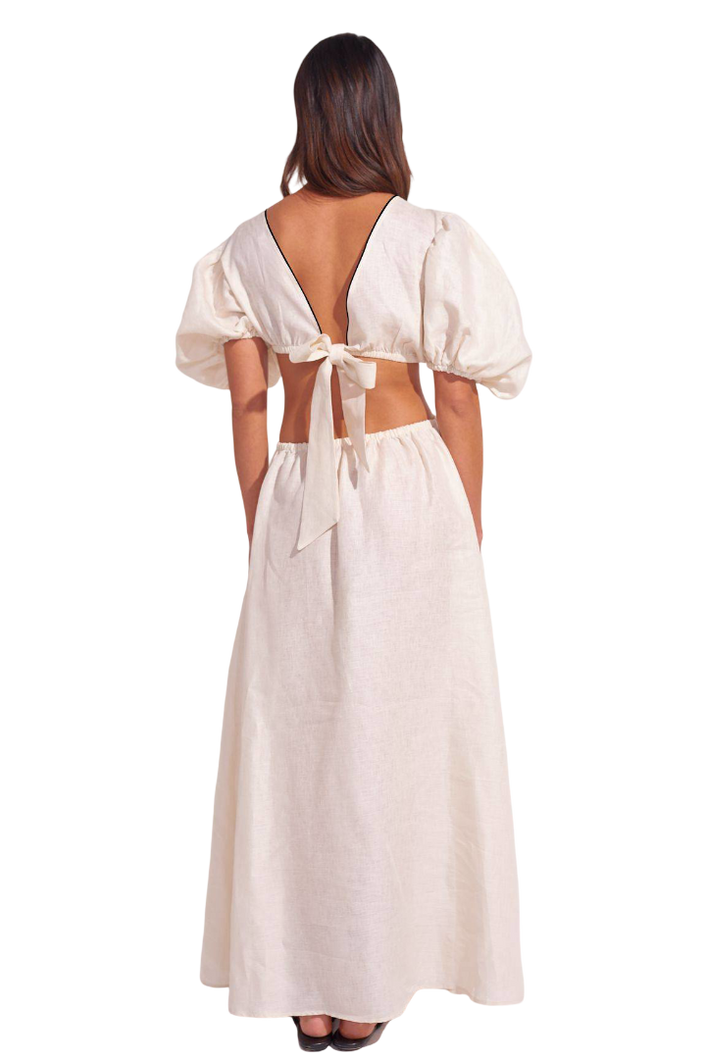 <strong>ANCORA</strong><br>The Lolita Muse Ivory Dress