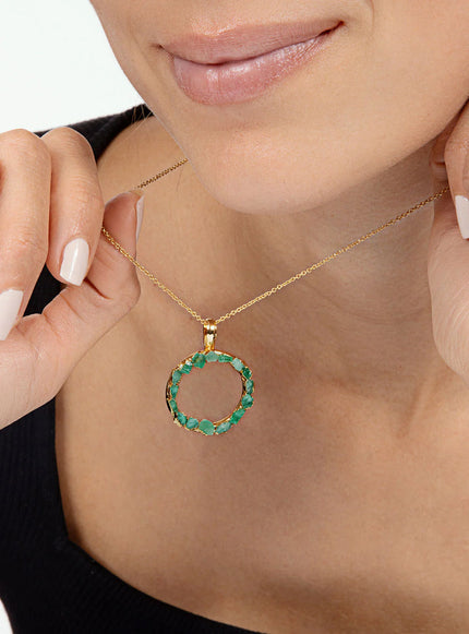 Dona Esmeralda Pendant Chain